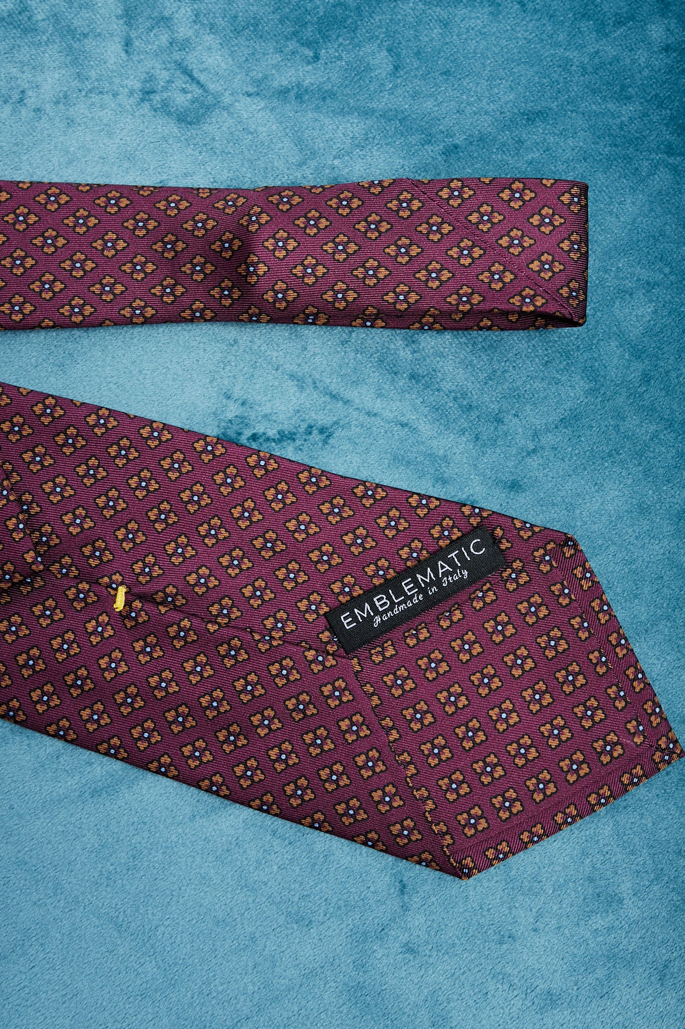 Corbata Emblematic berenjena geométricos