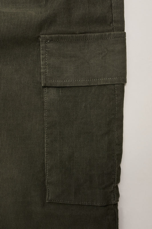 Pantalón cargo pana verde