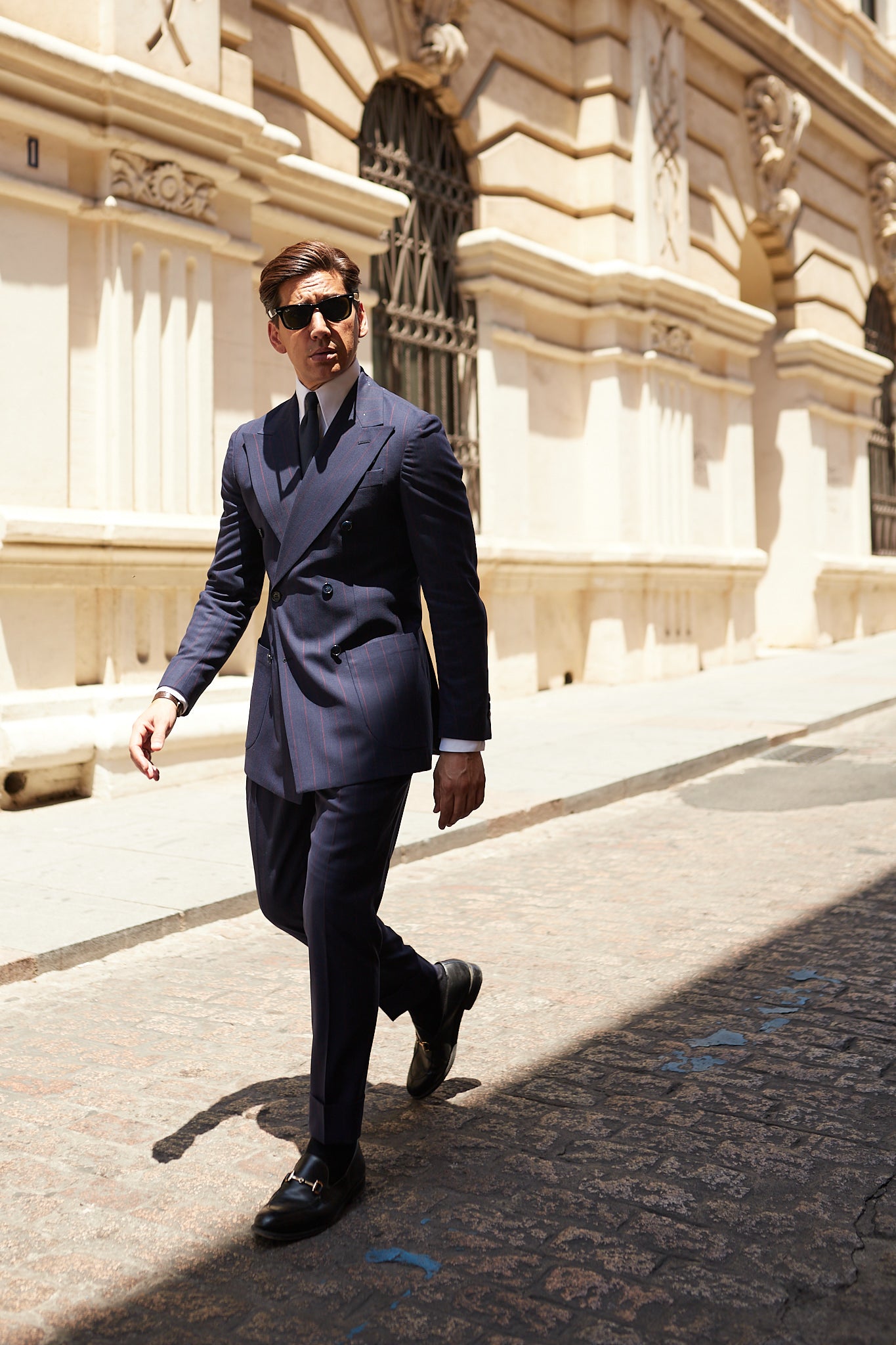 Pantalón traje azul marino diplomático raya burdeos Carnet