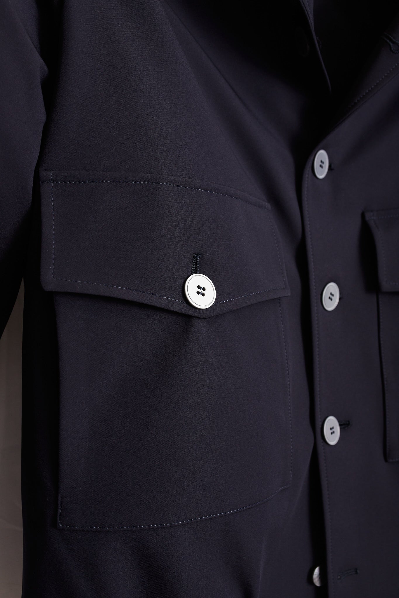 Chaqueta bomber técnica azul marino