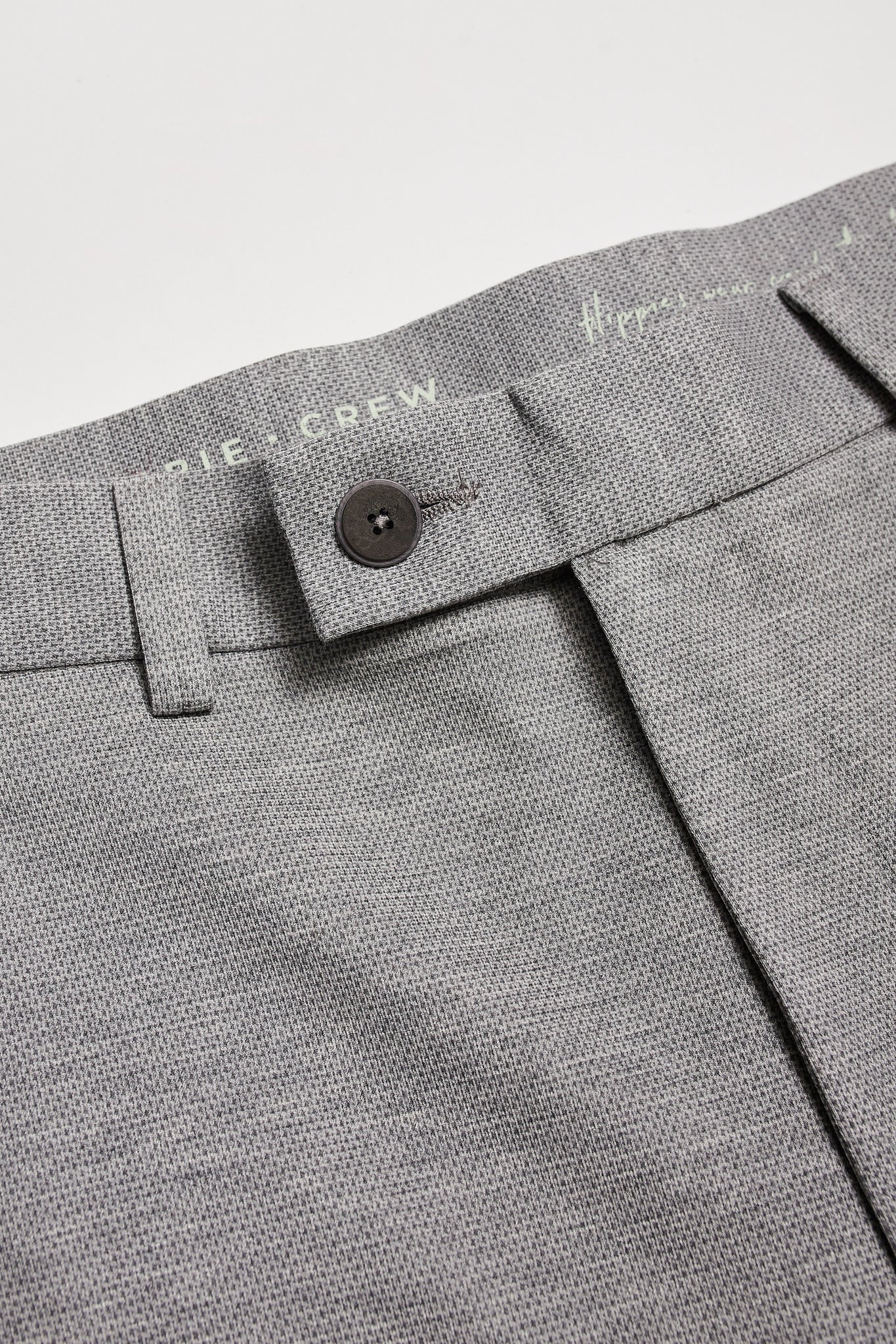 Pantalón chino punto gris claro