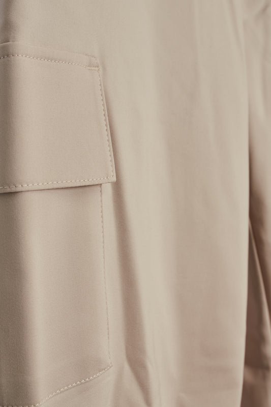 Pantalón cargo travel beige