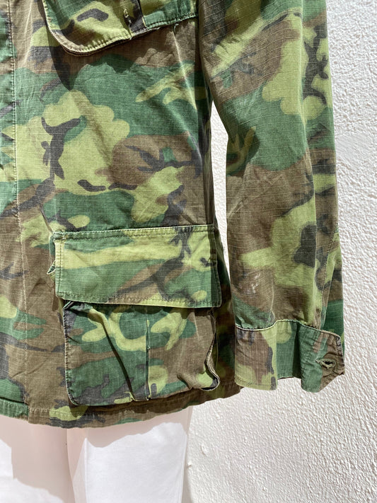 Chaqueta vintage militar camuflaje II Hippie Crew