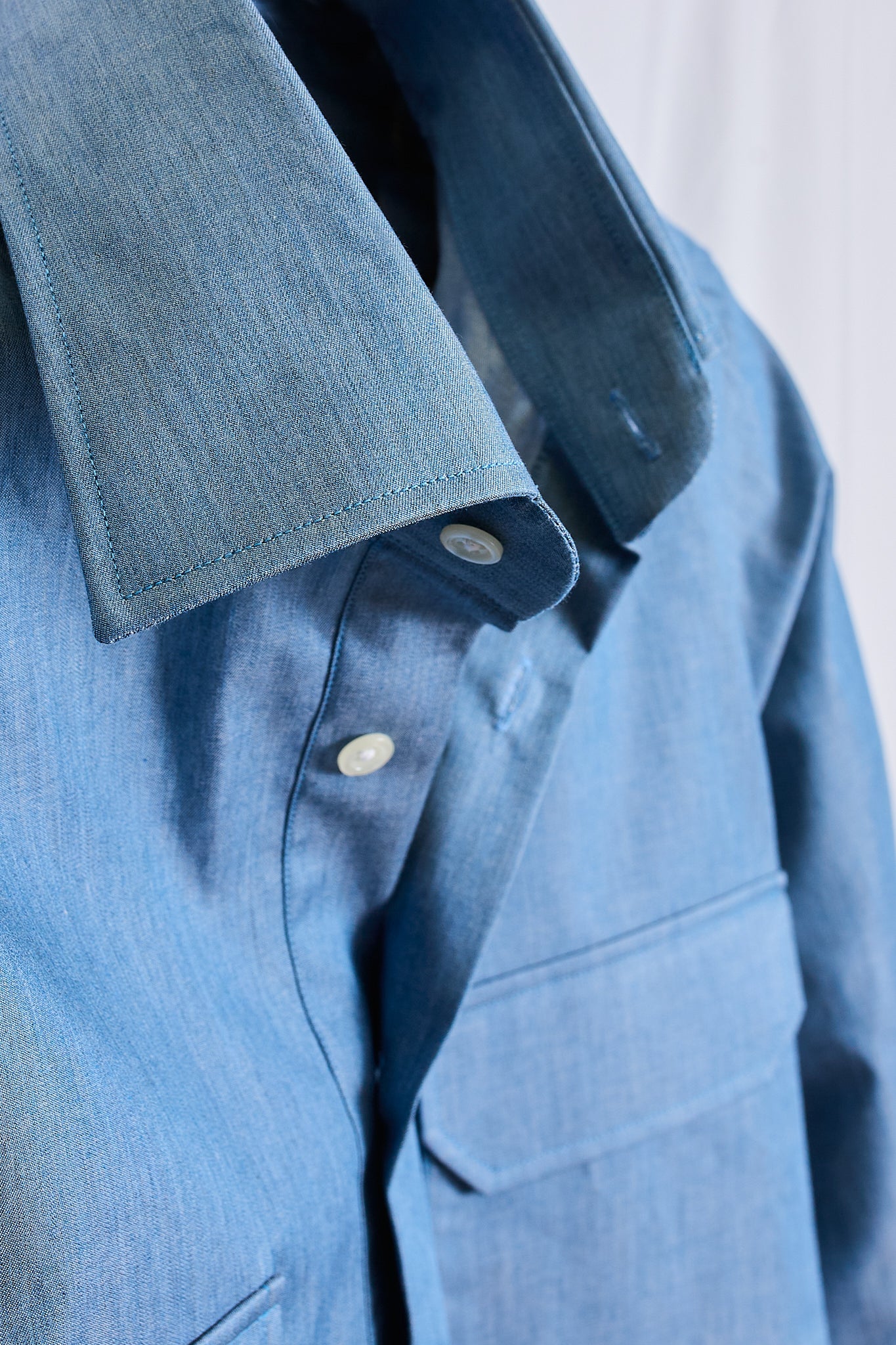 Camisa polera bolsillos denim